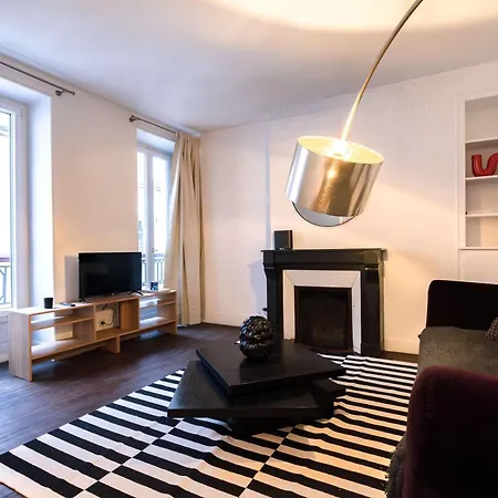 Charming In Heart Of Marais Appartamento