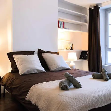 Charming In Heart Of Marais Appartamento Parigi
