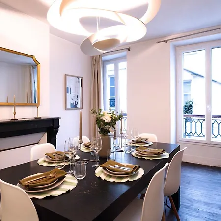Charming In Heart Of Marais *