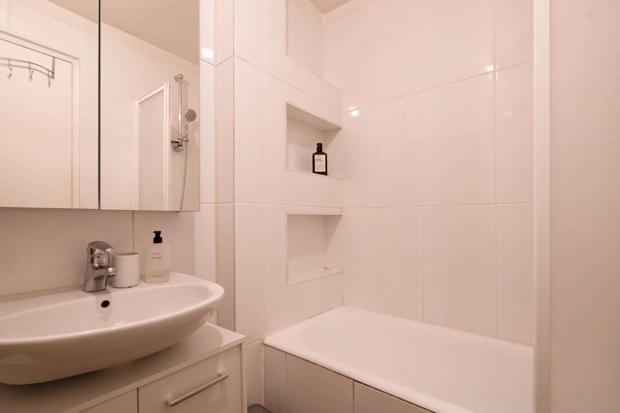 Appartamento Charming In Heart Of Marais Parigi